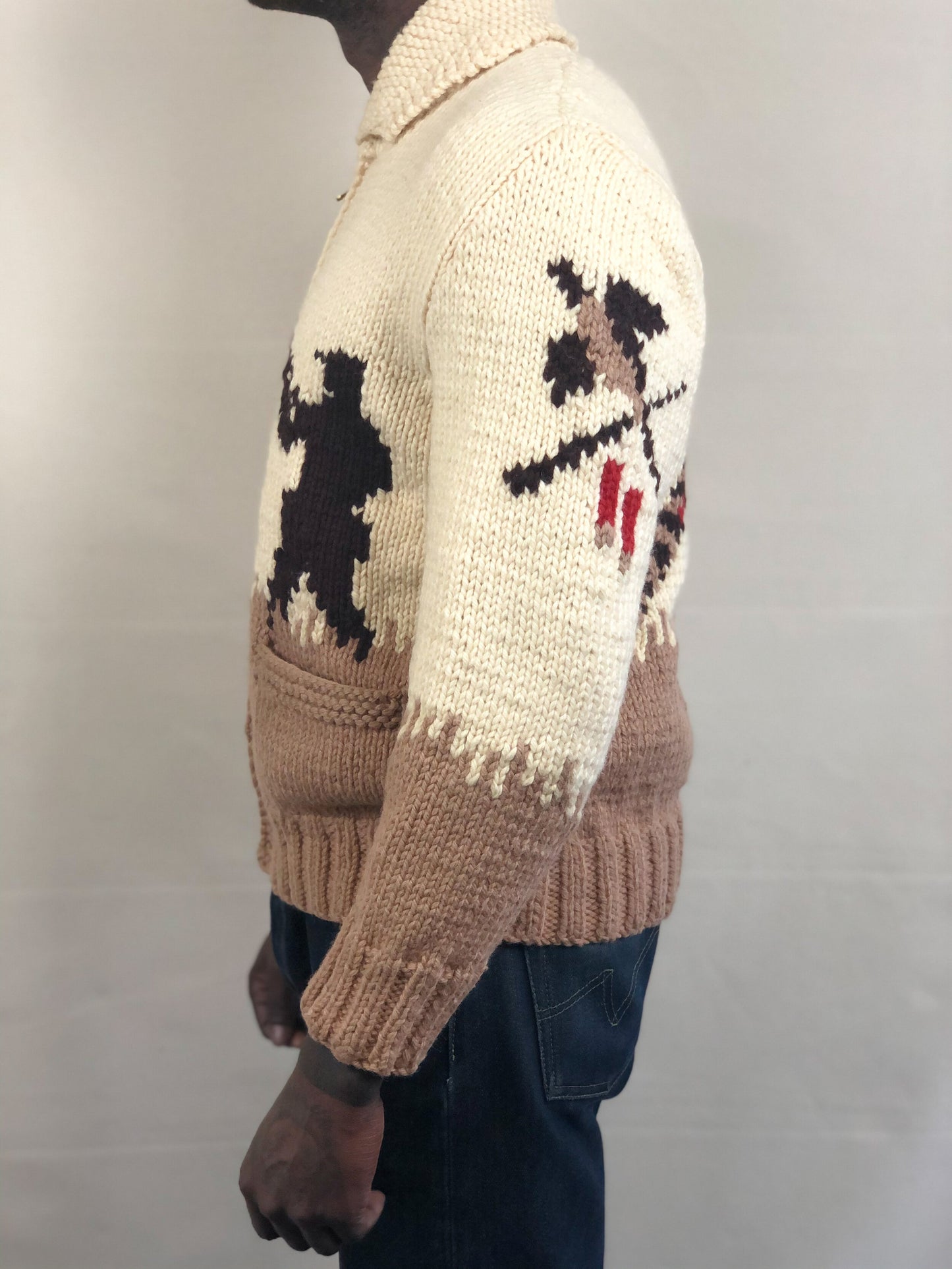 VINTAGE 1950s COWICHAN SWEATER